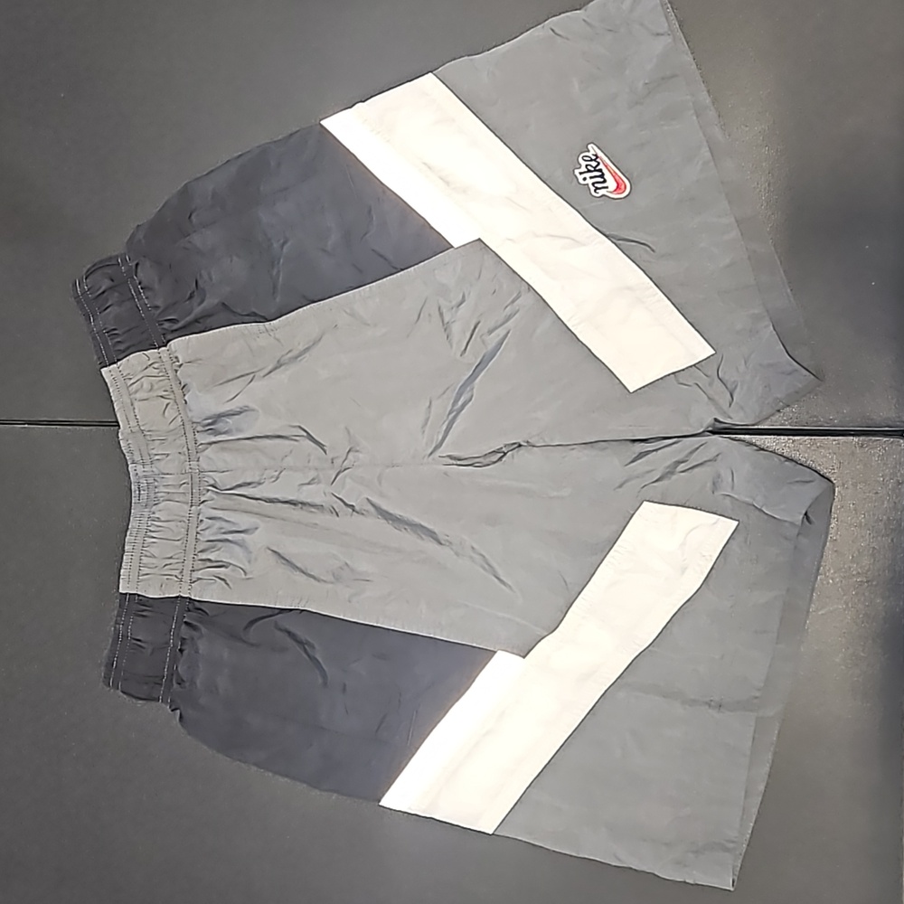 Nike Athletic Windbreaker Shorts Vintage